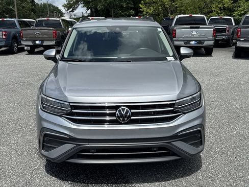 Used 2024 Volkswagen Tiguan S FWD image 2