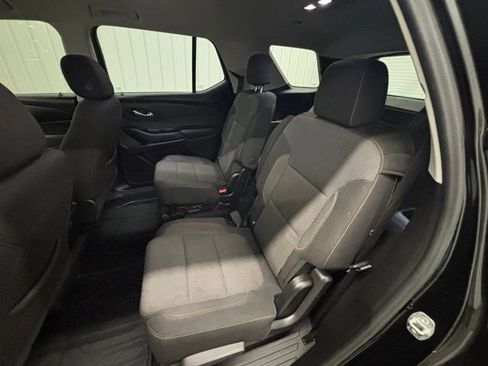 Used 2020 Chevrolet Traverse LT FWD image 11