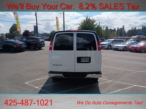 Used 2017 Chevrolet Express 3500 LT w/ LT Preferred Equipment Group RWD image 7