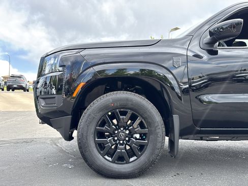New 2026 Nissan Frontier SV w/ Tow Package AWD/4WD image 9
