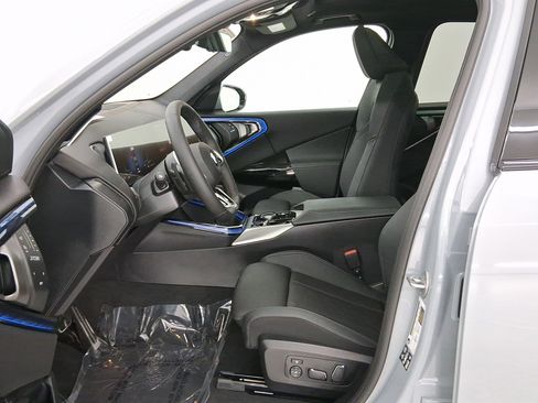 New 2026 BMW X3 xDrive30 w/ Premium Package image 5