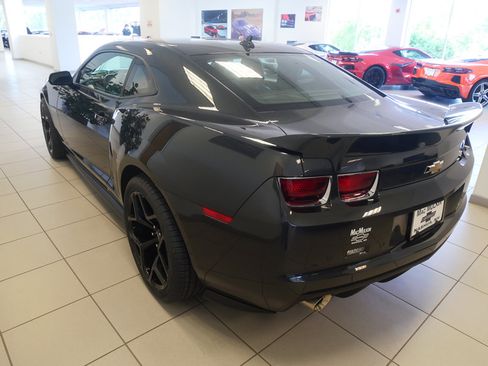 Used 2013 Chevrolet Camaro SS w/ RS Package RWD image 7