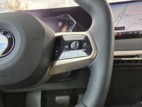 New 2026 BMW iX xDrive45 w/ Premium Package image 30