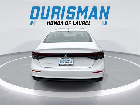 Used 2023 Honda Accord EX image 7