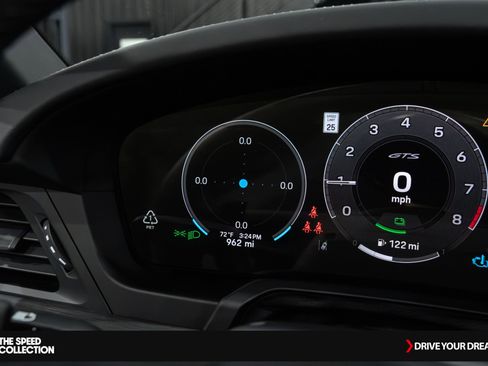 Used 2025 Porsche 911 Targa 4 GTS image 35