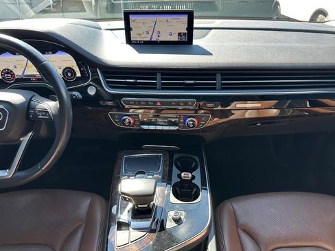 Used 2017 Audi Q7 3.0T Prestige image 25