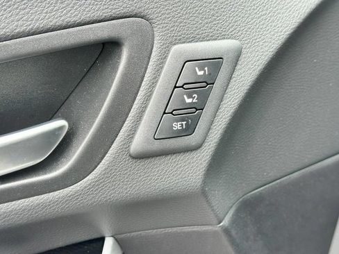 Used 2026 Toyota Sienna Platinum AWD/4WD image 24
