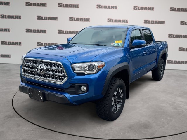 Used 2017 Toyota Tacoma TRD Off-Road w/ Premium & Technology Package AWD/4WD image 1