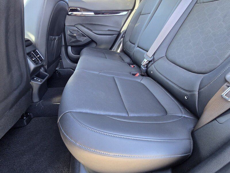 Certified 2025 Kia Seltos EX w/ EX Sunroof Package FWD image 12