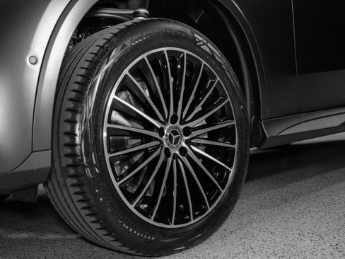 New 2026 Mercedes-Benz GLC 300 image 31