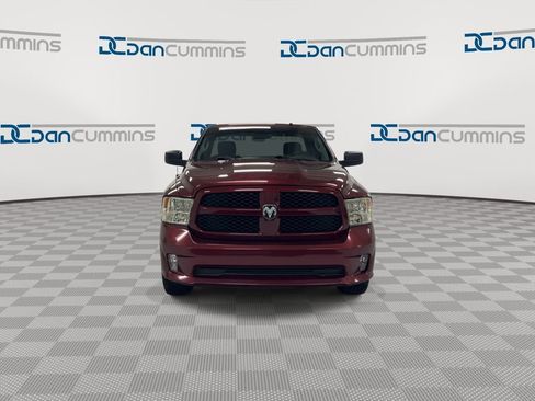 Used 2017 RAM 1500 Express RWD image 3