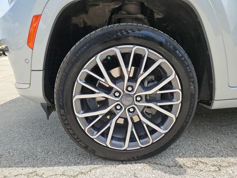 Used 2021 Jeep Grand Cherokee L Summit AWD/4WD image 31
