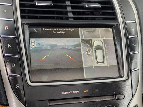 Used 2016 Lincoln MKX Reserve w/ Luxury Package image 19