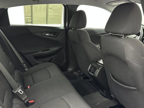 Used 2024 Chevrolet Malibu LT image 32