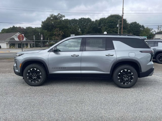 New 2027 Chevrolet Traverse Z71 w/ Enhanced Driving Package AWD/4WD image 7