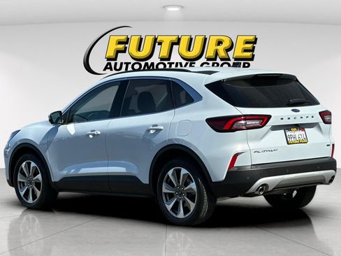 Certified 2025 Ford Escape Platinum w/ Premium Technology Package FWD image 5