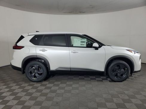 New 2026 Nissan Rogue SV image 3