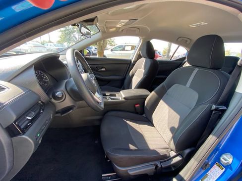 Used 2025 Nissan Sentra SV FWD image 23