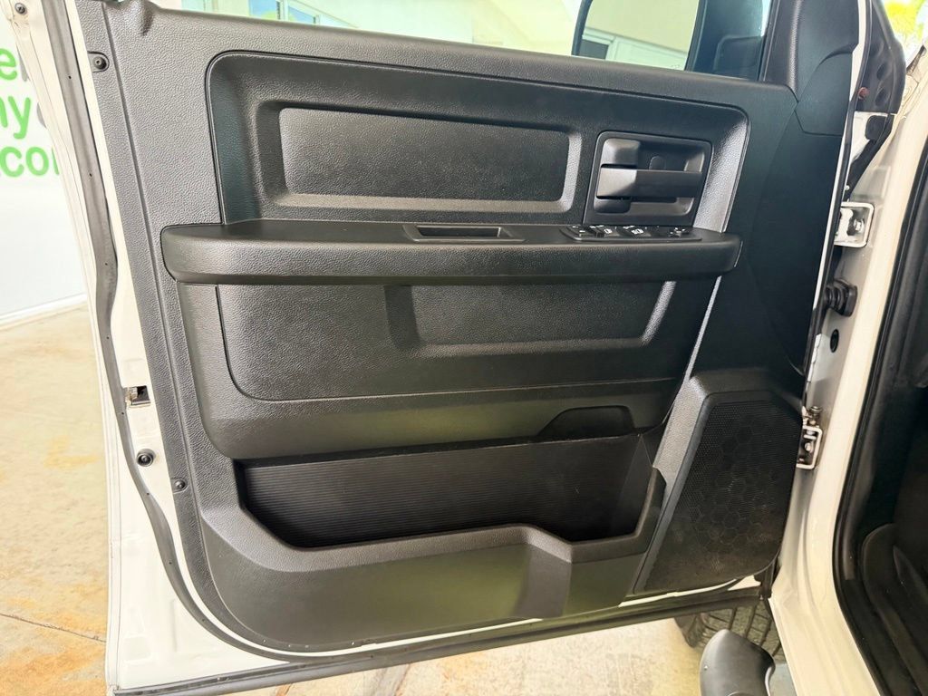 Used 2018 RAM 1500 Tradesman AWD/4WD image 34