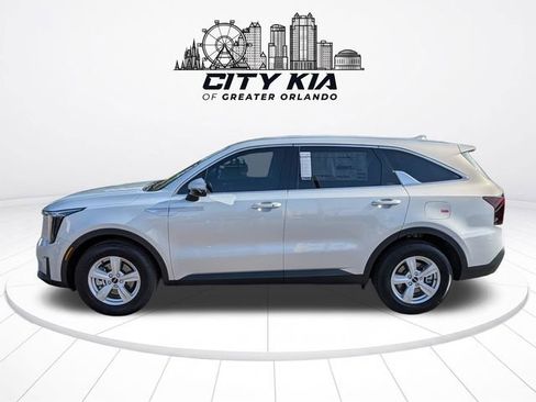 New 2026 Kia Sorento LX FWD image 3