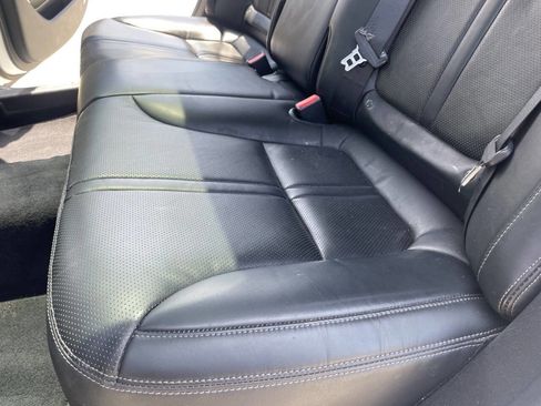 Used 2016 Kia K900 Luxury RWD image 30