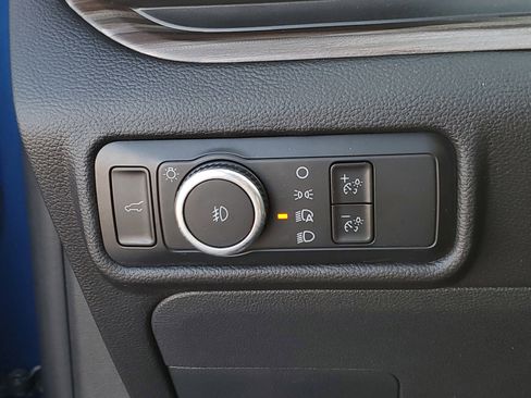 Used 2023 Ford Explorer Limited image 16