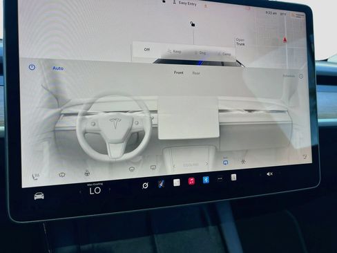 Used 2023 Tesla Model Y Long Range AWD/4WD image 16