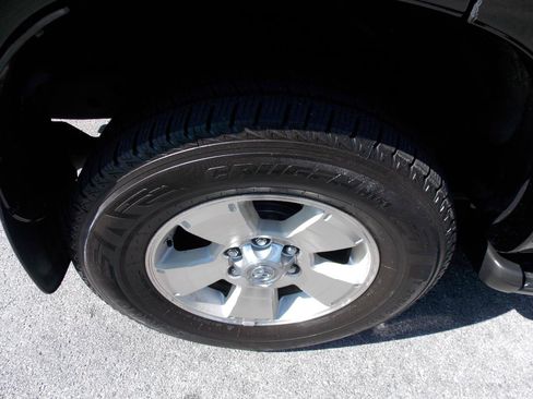 Used 2006 Toyota 4Runner SR5 RWD image 18