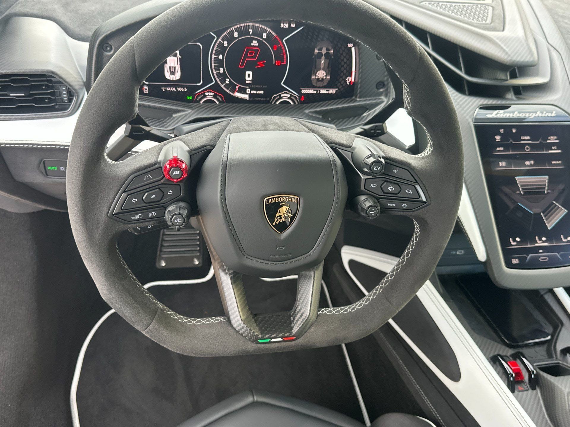 Used 2026 Lamborghini Revuelto AWD/4WD image 17