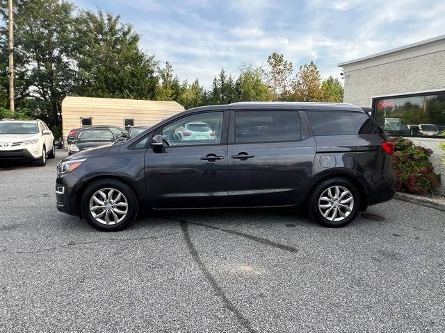 Used 2019 Kia Sedona EX FWD image 4