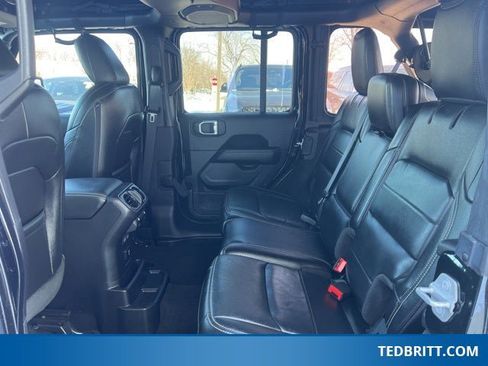 Used 2021 Jeep Wrangler Unlimited Sahara w/ LED Lighting Group image 12