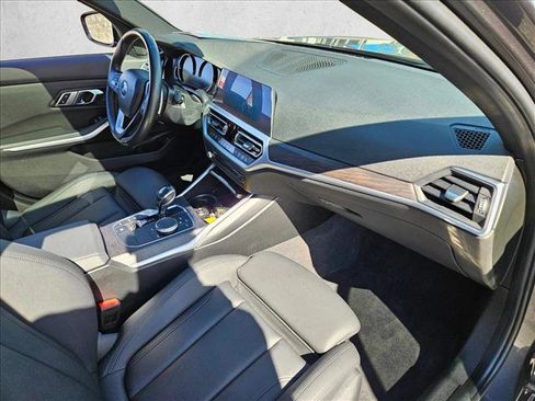 Used 2019 BMW 330i Sedan w/ Driving Assistance Package image 21
