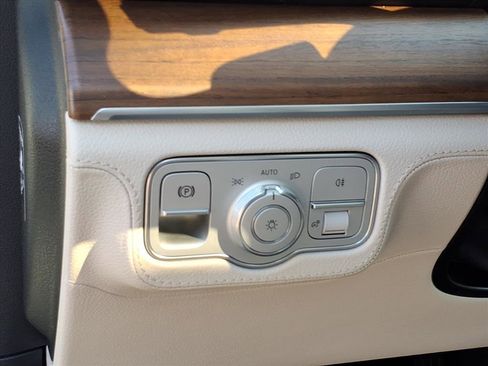 Used 2024 Mercedes-Benz GLE 350 Base 4MATIC image 16