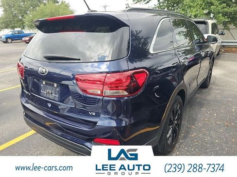 Used 2019 Kia Sorento S FWD image 2