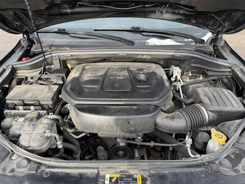 Used 2022 Jeep Grand Cherokee Laredo X image 12