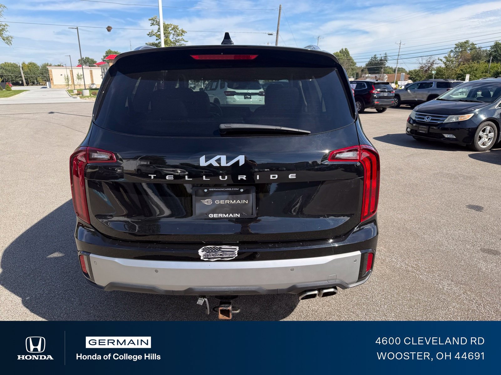 Used 2023 Kia Telluride S FWD image 2