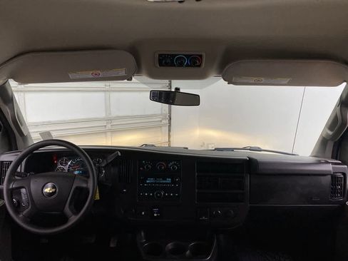 Used 2017 Chevrolet Express 2500 LT w/ LT Preferred Equipment Group image 12