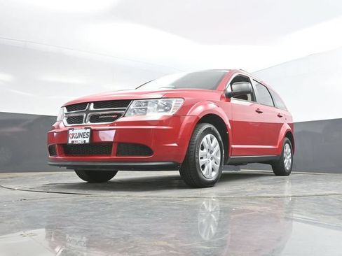 Used 2017 Dodge Journey SE w/ Flexible Seating Group FWD image 47