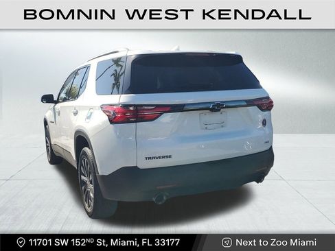 Used 2022 Chevrolet Traverse RS image 3