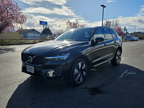 Used 2024 Volvo XC60 T8 Plus w/ Protection Package Premier image 3