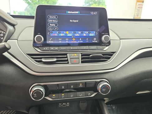 Certified 2023 Nissan Altima 2.5 SR AWD/4WD image 19