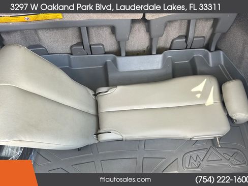 Used 2012 Toyota Sienna LE FWD image 24