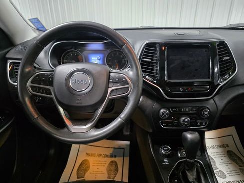 Used 2019 Jeep Cherokee Limited AWD/4WD image 8