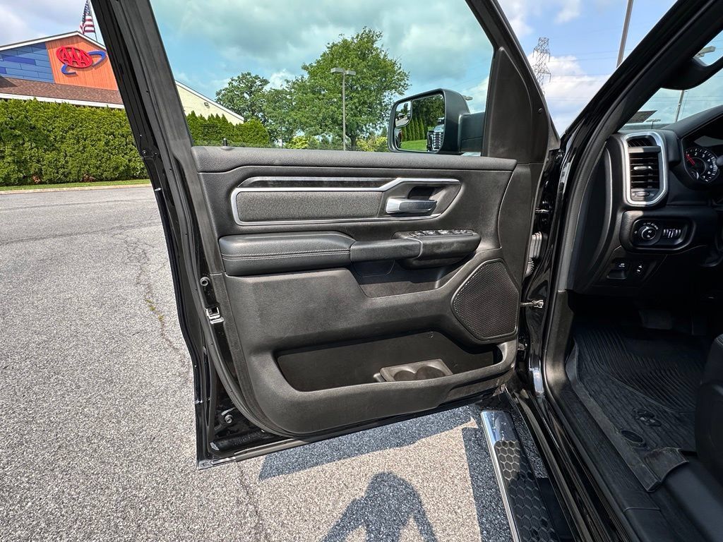 Used 2019 RAM 1500 Big Horn AWD/4WD image 22