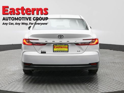 Used 2025 Toyota Camry LE image 6
