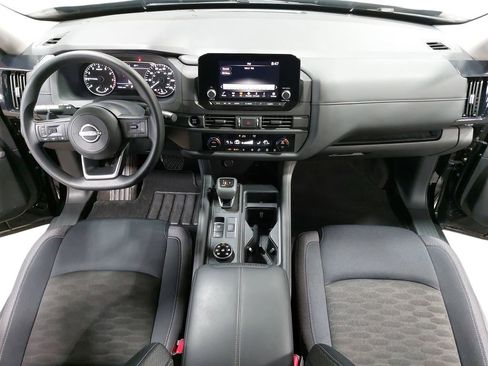 Certified 2025 Nissan Pathfinder S AWD/4WD image 9