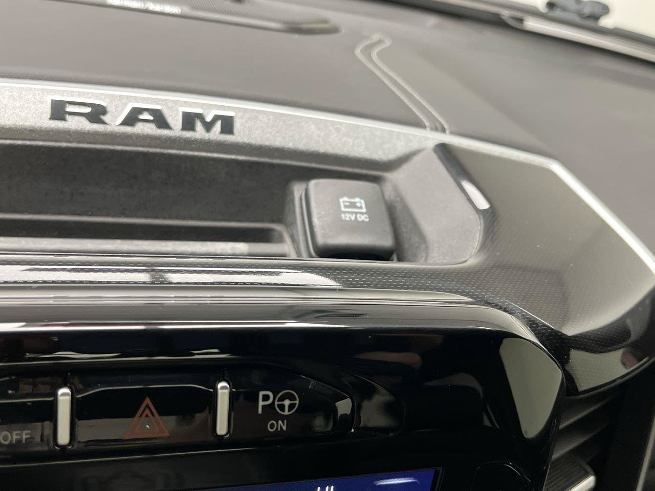 Used 2021 RAM 1500 Laramie AWD/4WD image 27
