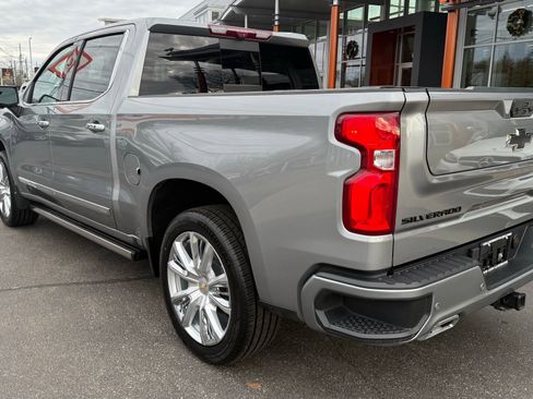 Used 2023 Chevrolet Silverado 1500 High Country w/ High Country Premium Package image 15