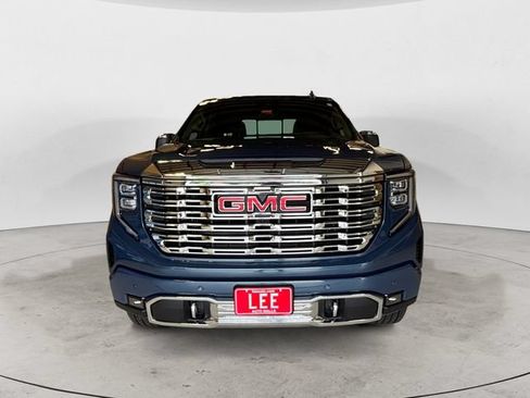 Used 2025 GMC Sierra 1500 Denali AWD/4WD image 9