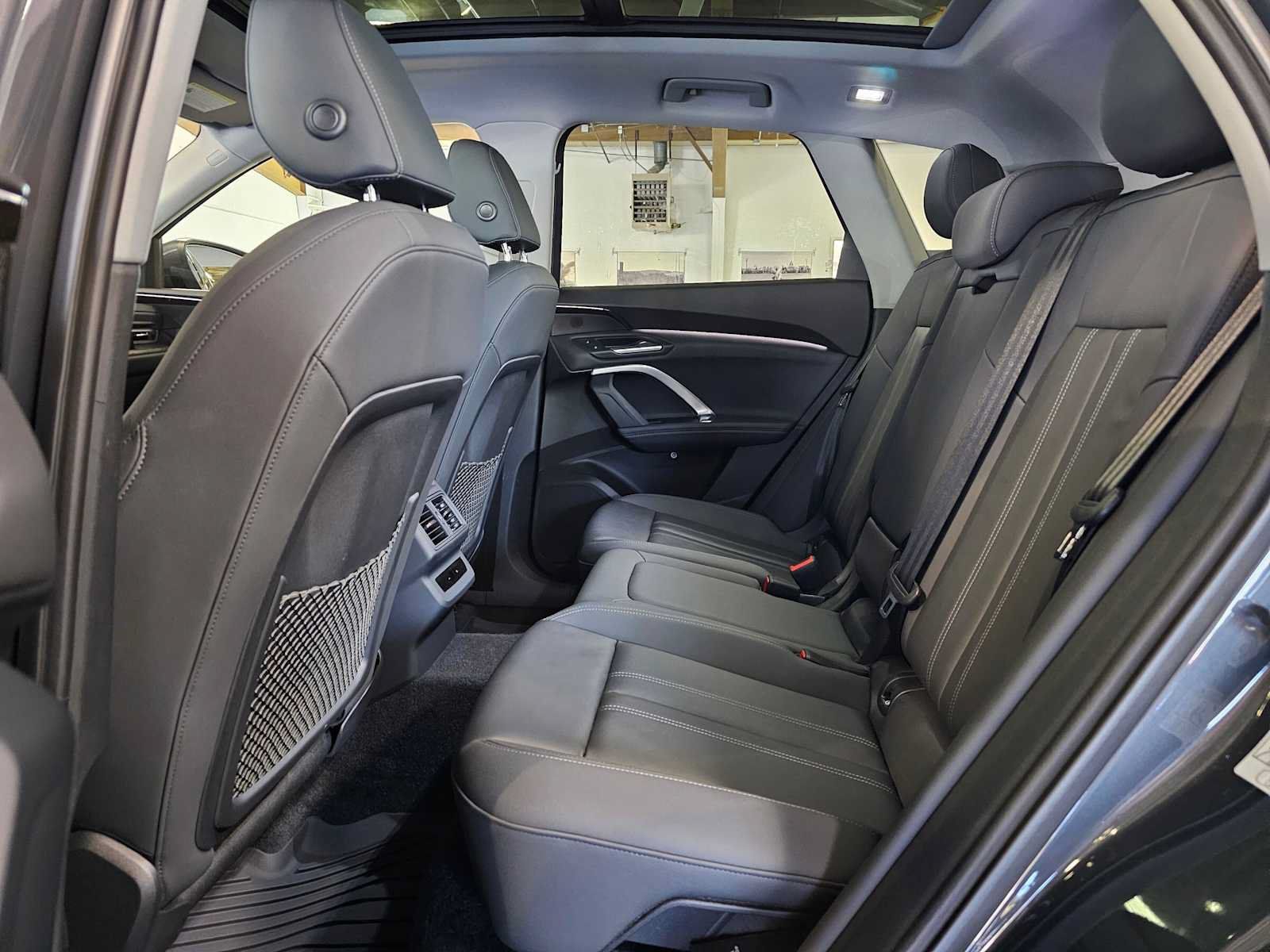Used 2025 Audi Q5 Premium w/ Convenience Package AWD/4WD image 18